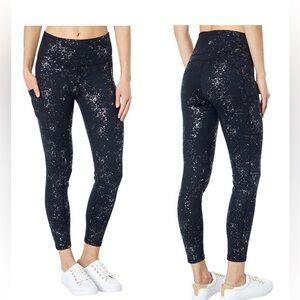 Lilly Pulitzer Onyx Multi Metallic Sea Spray Foil
LeggingHigh Rise Athletic (L)
